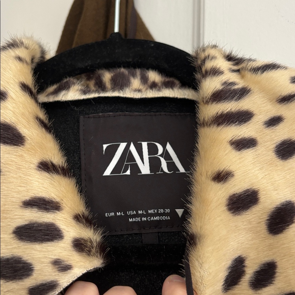 Leopard Print Button-Up Jacket - image 3